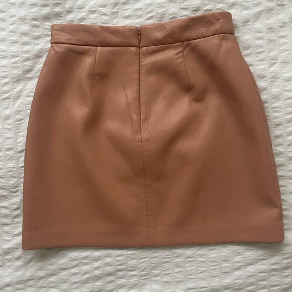 Aritzia Wilfred Faux Leather Patio Mini Skirt - Picture 4 of 4